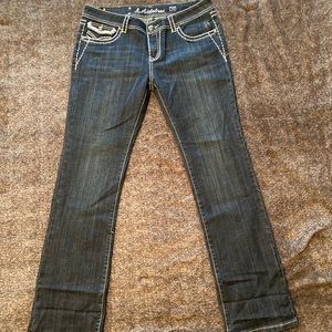 LA Idol • Dark wash jeans